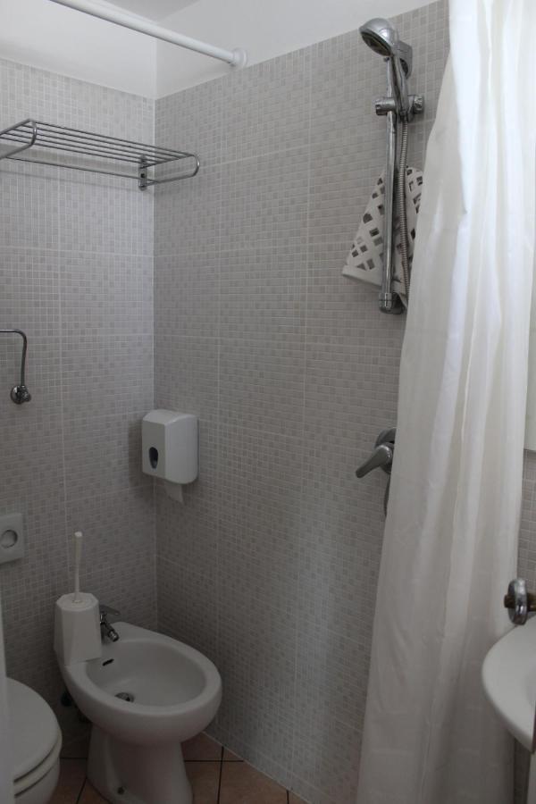 Hotel Mora リミニ エクステリア 写真